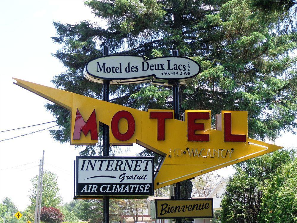 Motel Des Deux Lacs Waterloo Buitenkant foto