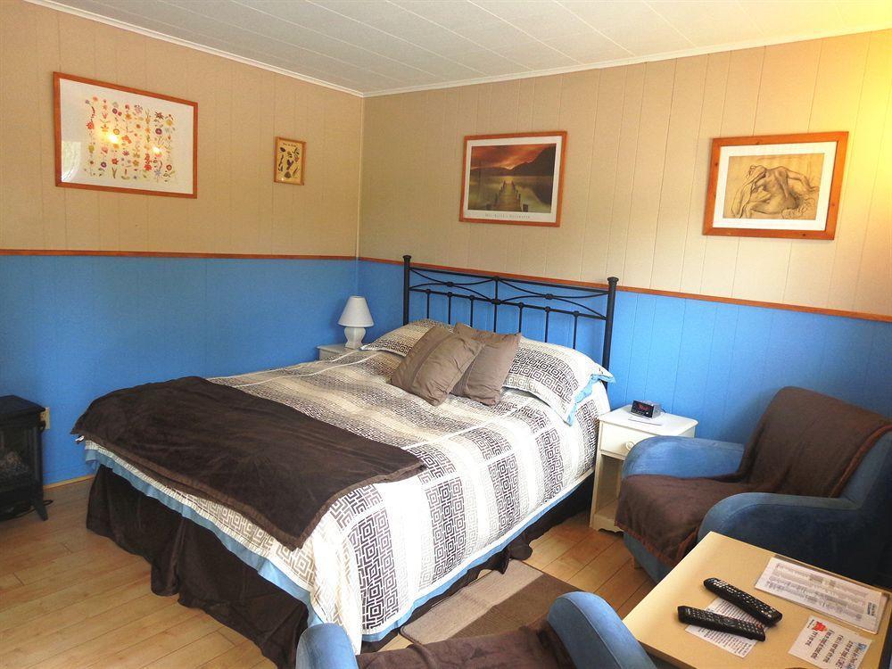 Motel Des Deux Lacs Waterloo Buitenkant foto